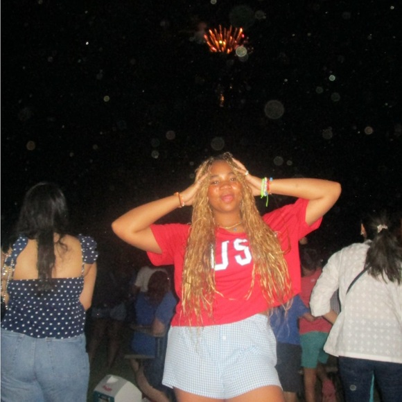 Meet your Posher, Kelly - Picture 1 of 1